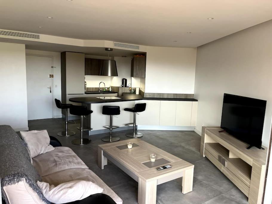 Appartement 2 Pieces Vue Mer, A Proximite De Tout Mandelieu Exteriör bild